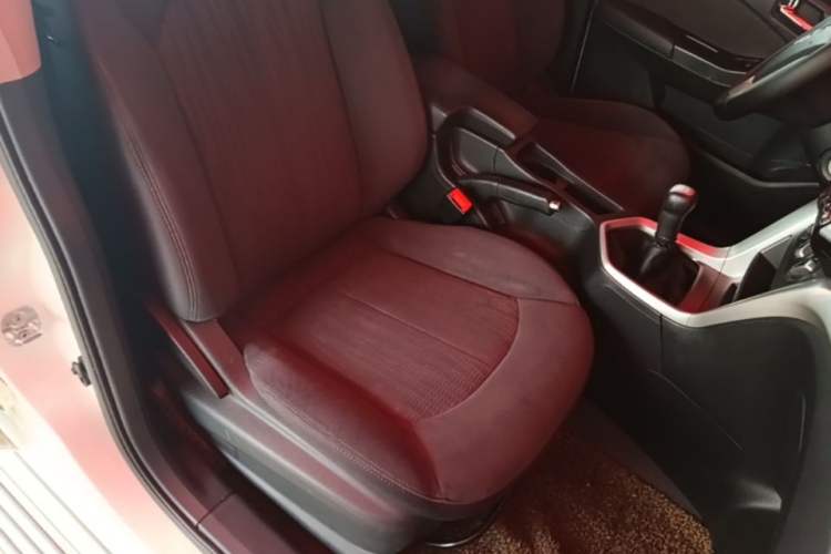Used Venucia T70 2015 1.6L Manual Ruixing Edition Right Front Seat