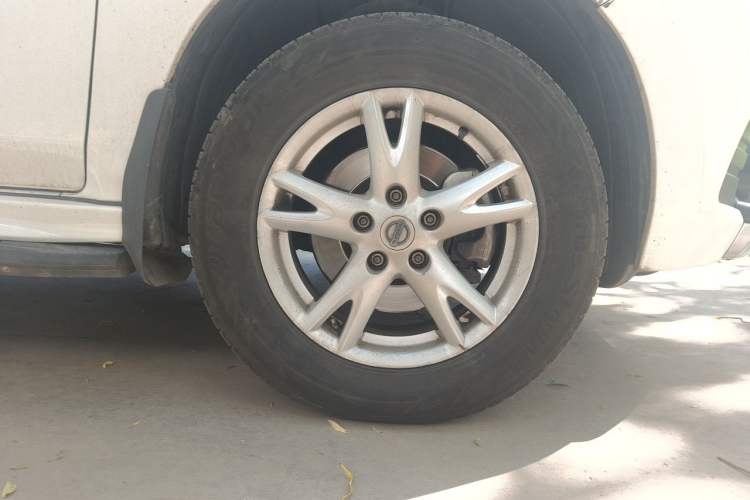 Used Venucia T70 2015 1.6L Manual Ruixing Edition Right Front Wheel Hub