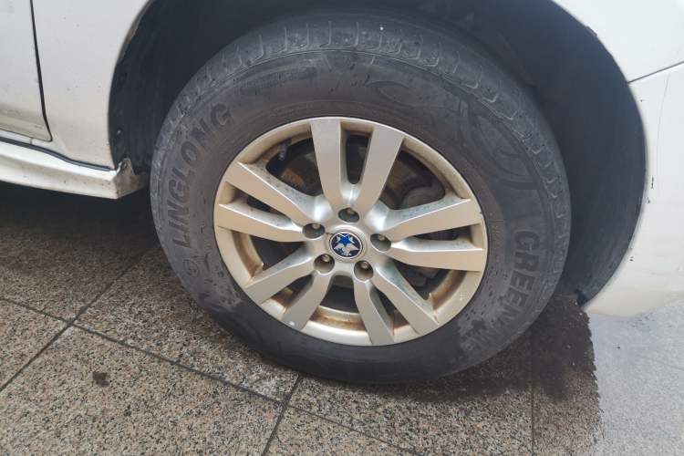 Used Venucia T70 2015 2.0L Manual RuiQu Version Right Front Wheel Hub