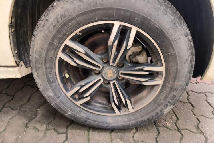 Used Venucia T70 2015 1.6L Manual Ruixing Edition Right Front Wheel Hub