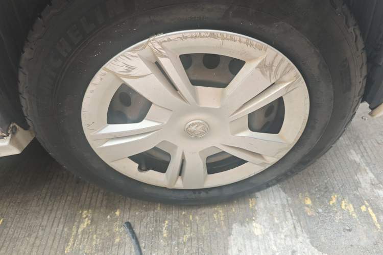 Used Venucia T70 2015 1.6L Manual Ruixing Edition Right Front Wheel Hub