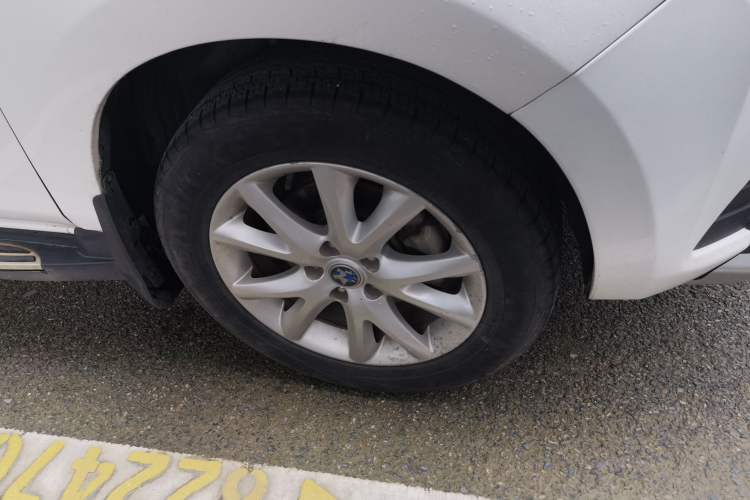 Used Venucia T70 2015 2.0L Manual RuiXiang Edition Right Front Wheel Hub