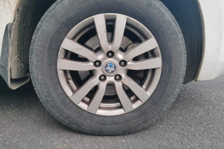 Used Venucia T70 2015 2.0L Manual RuiQu Version Right Front Wheel Hub