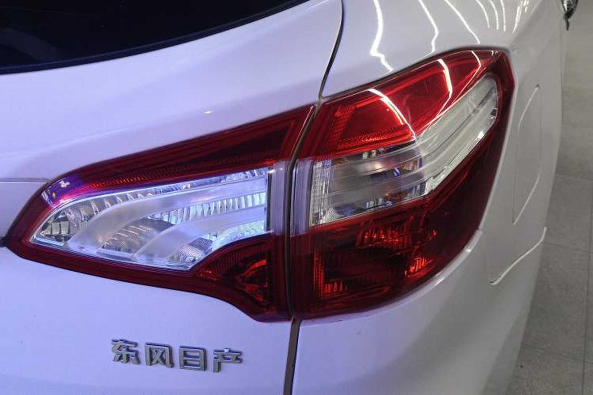 Used Venucia T70 2015 2.0L CVT Smart Choice Edition Right Rear Taillight