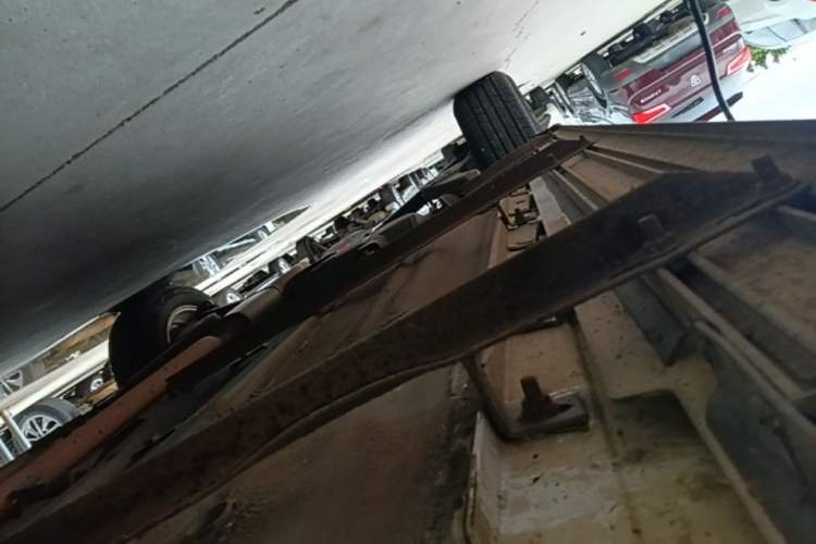 Used Venucia T70 2015 1.6L Manual Ruixing Edition Right Side Sill