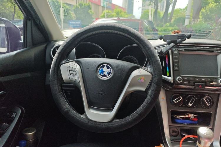 Used Venucia T70 2015 2.0L Manual RuiXiang Edition Steering Wheel