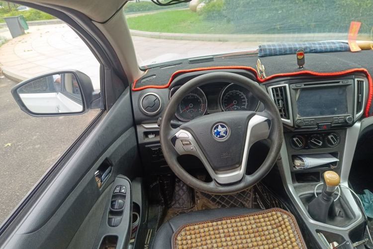 Used Venucia T70 2015 2.0L Manual RuiQu Version Steering Wheel