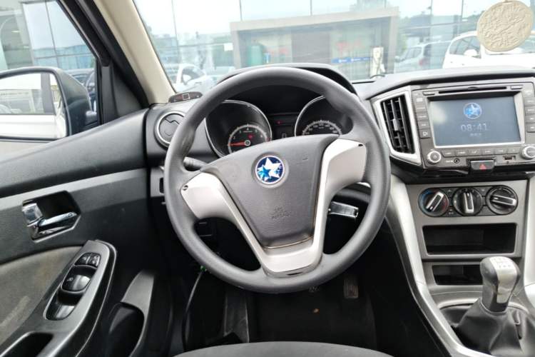 Used Venucia T70 2015 1.6L Manual Ruixing Edition Steering Wheel