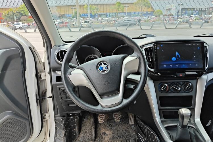 Used Venucia T70 2015 1.6L Manual Ruixing Edition Steering Wheel