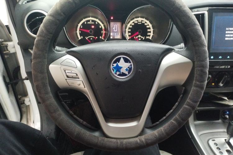 Used Venucia T70 2015 2.0L CVT Smart Choice Edition Steering Wheel