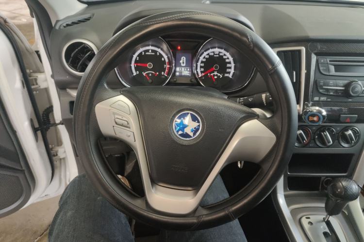Used Venucia T70 2015 2.0L CVT Smart Choice Edition Steering Wheel