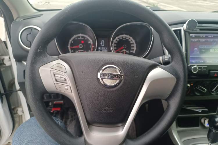 Used Venucia T70 2015 2.0L CVT Smart Choice Edition Steering Wheel