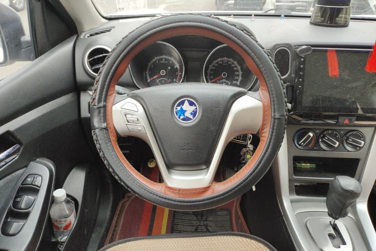 Used Venucia T70 2015 2.0L CVT Smart Choice Edition Steering Wheel
