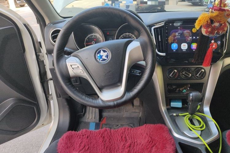 Used Venucia T70 2015 2.0L CVT Smart Choice Edition Steering Wheel