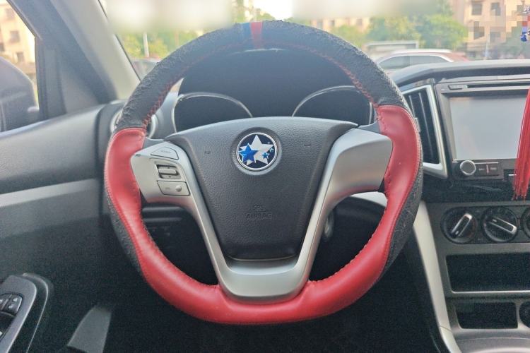 Used Venucia T70 2015 2.0L Manual RuiQu Version Steering Wheel