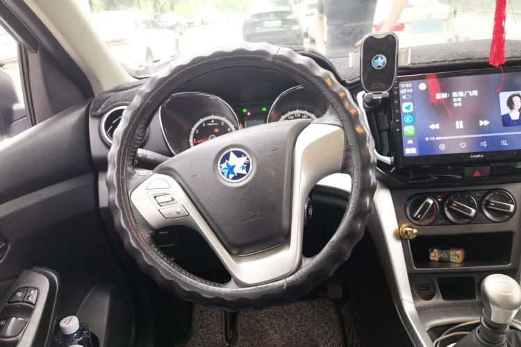 Used Venucia T70 2015 2.0L Manual RuiXiang Edition Steering Wheel