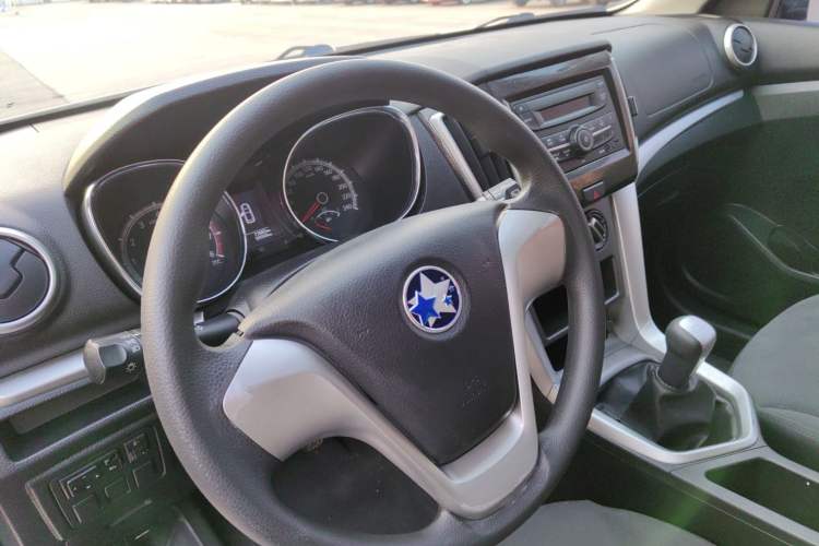 Used Venucia T70 2015 1.6L Manual Ruixing Edition Steering Wheel