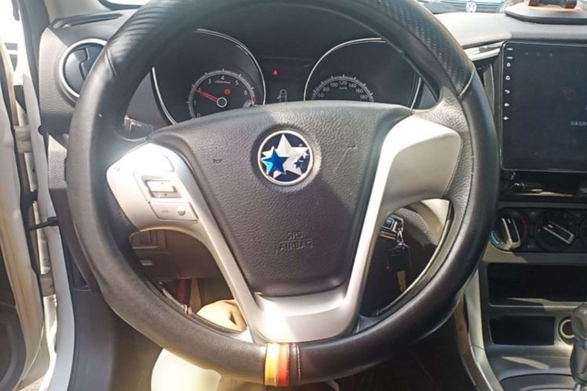 Used Venucia T70 2015 2.0L CVT Smart Choice Edition Steering Wheel