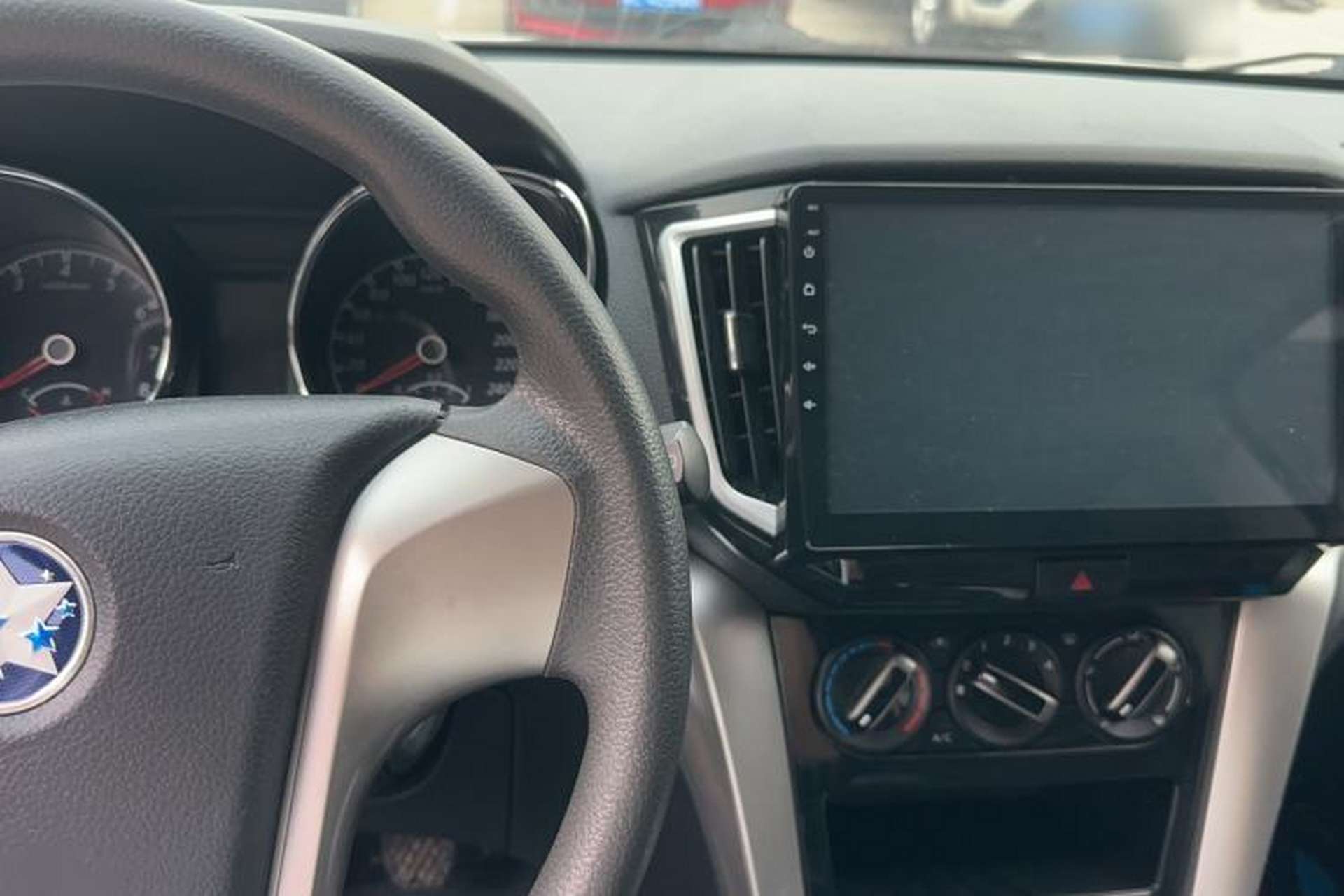 Used Venucia T70 2015 1.6L Manual Ruixing Edition Steering Wheel