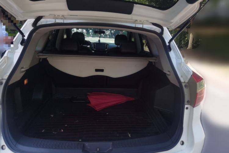 Used Venucia T70 2015 2.0L CVT Smart Choice Edition Trunk
