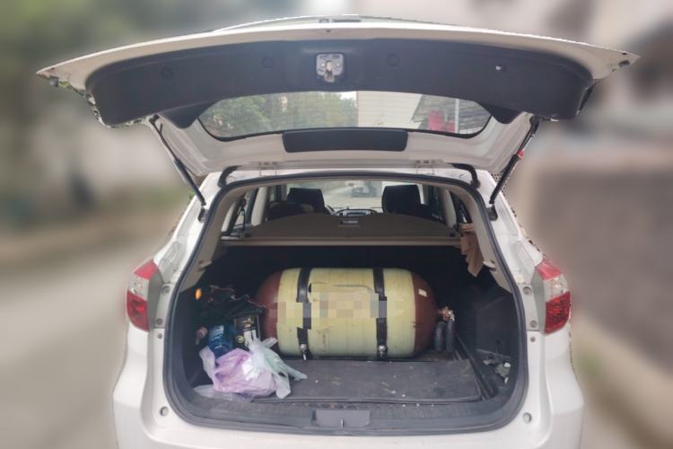 Used Venucia T70 2015 2.0L CVT Smart Edition Trunk