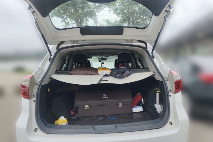 Used Venucia T70 2015 2.0L CVT Smart Edition Trunk