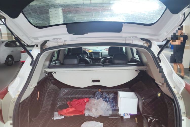 Used Venucia T70 2015 2.0L CVT Smart Edition Trunk