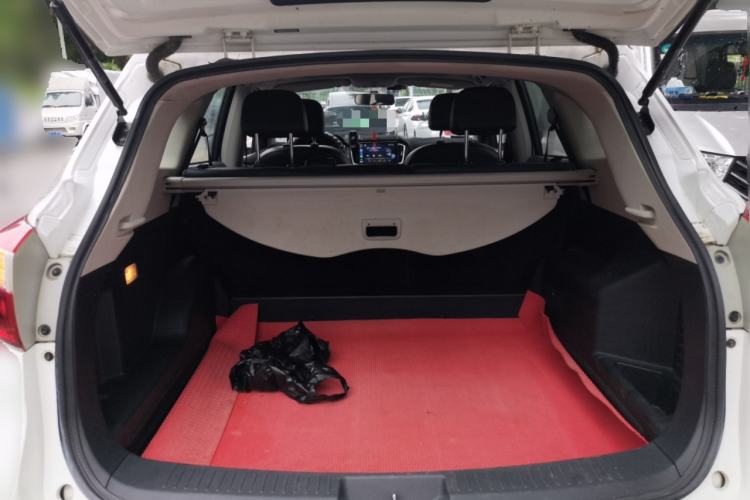 Used Venucia T70 2015 2.0L Manual RuiXiang Edition Trunk