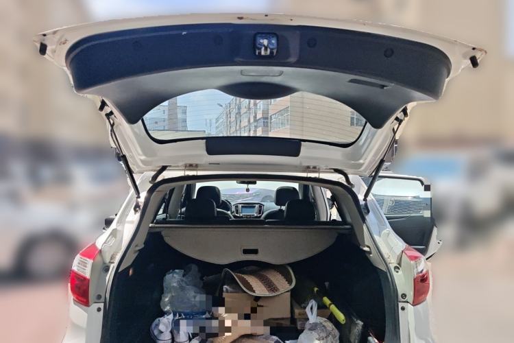 Used Venucia T70 2015 2.0L CVT Smart Edition Trunk
