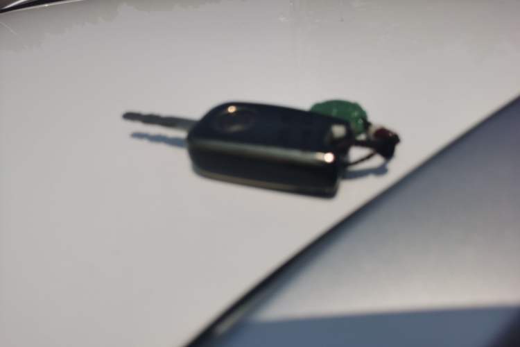 Used Venucia T70 2015 2.0L CVT Smart Choice Edition Vehicle Key