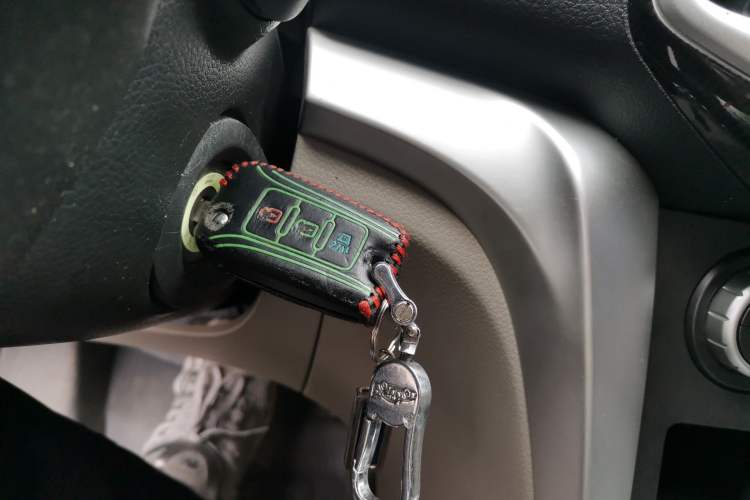 Used Venucia T70 2015 2.0L CVT Smart Edition Vehicle Key