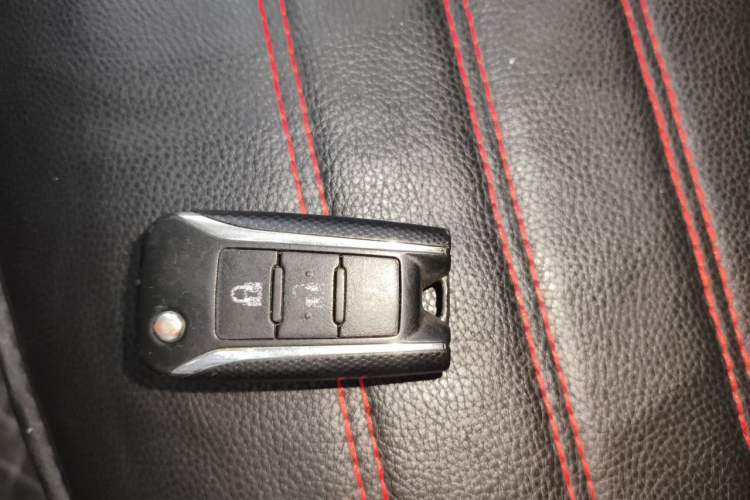 Used Venucia T70 2015 1.6L Manual Ruixing Edition Vehicle Key