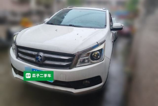 Used Venucia T70 2015 2.0L CVT Smart Edition