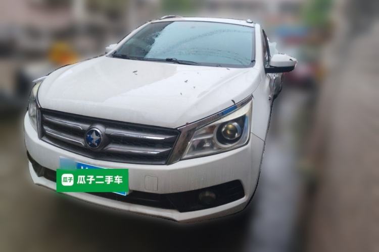 Used Venucia T70 2015 2.0L CVT Smart Edition Guazi used car, China used car export, Used car for sale, Used cars, Cheapest cars for sale
