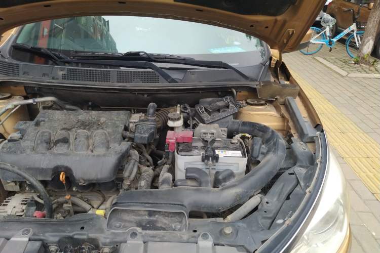 Used Venucia T70 2015 2.0L CVT Smart Choice Edition Engine Bay Left