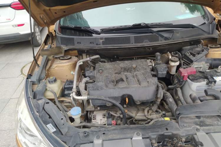 Used Venucia T70 2015 2.0L CVT Smart Choice Edition Engine Bay Right