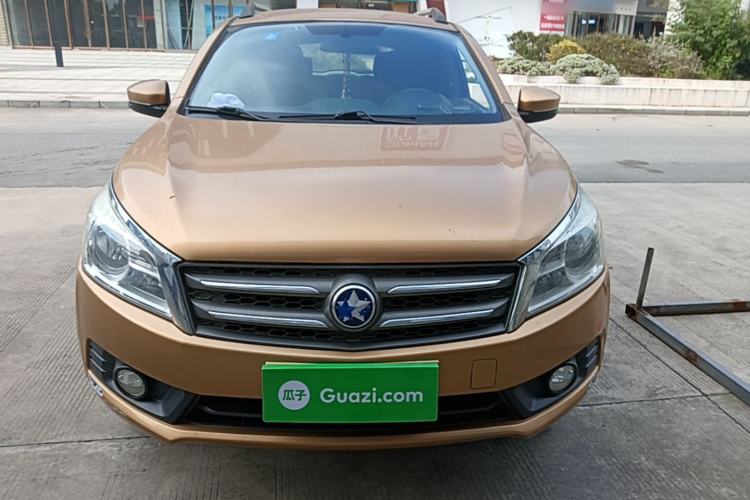 Used Venucia T70 2015 1.6L Manual Ruixing Edition Front