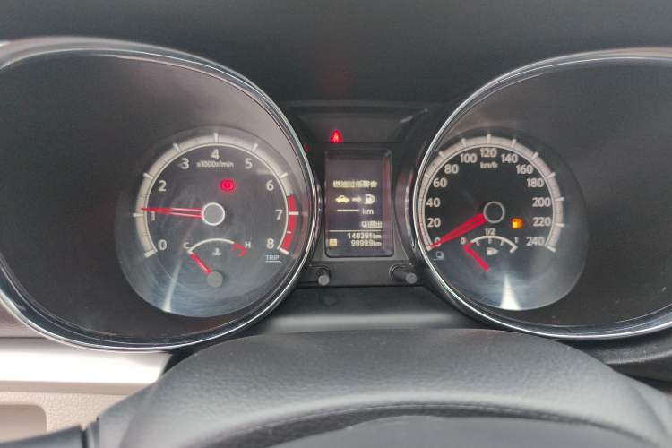 Used Venucia T70 2015 2.0L Manual RuiXiang Edition Instrument Cluster