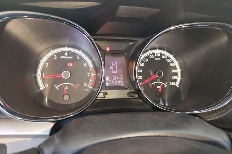 Used Venucia T70 2015 2.0L CVT Smart Edition Instrument Cluster
