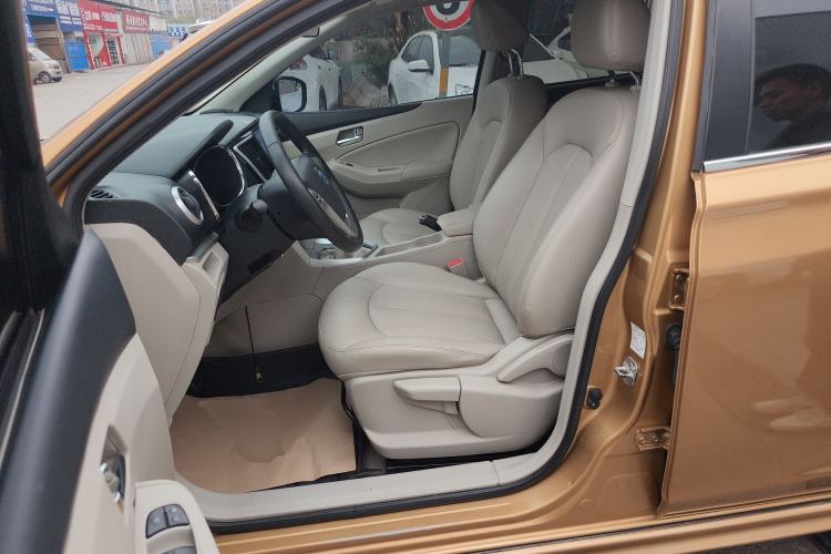 Used Venucia T70 2015 2.0L Manual RuiXiang Edition Left Front Seat