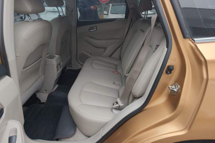 Used Venucia T70 2015 2.0L Manual RuiXiang Edition Left Rear Seat