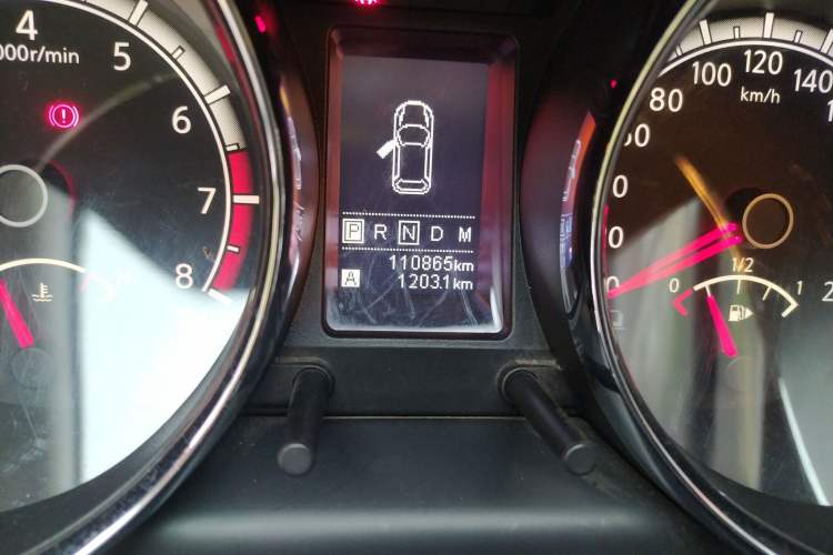 Used Venucia T70 2015 2.0L CVT Smart Choice Edition Odometer Close Up
