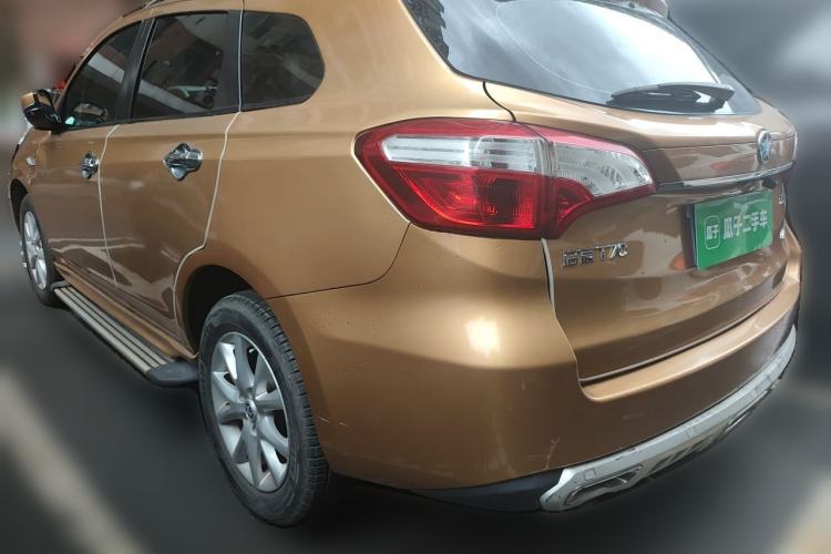 Used Venucia T70 2015 2.0L CVT Smart Edition Rear Left 45 Deg