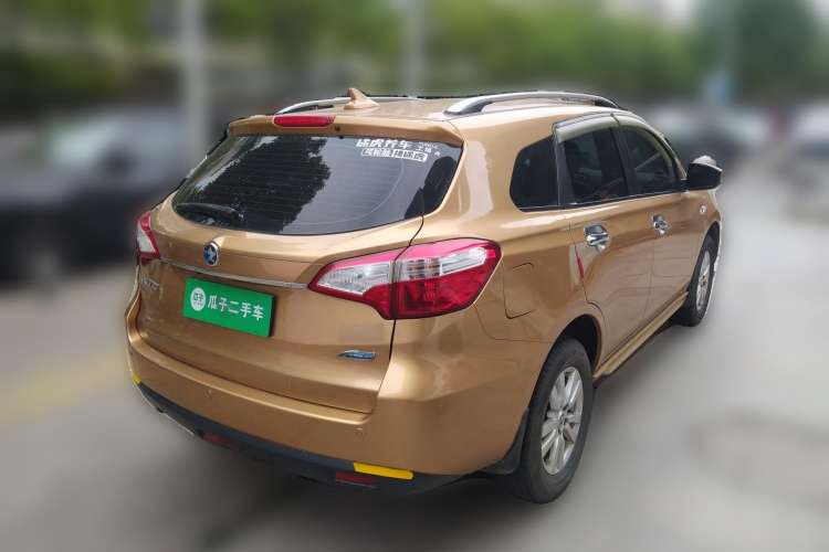 Used Venucia T70 2015 2.0L CVT Smart Choice Edition Rear Right 45 Deg
