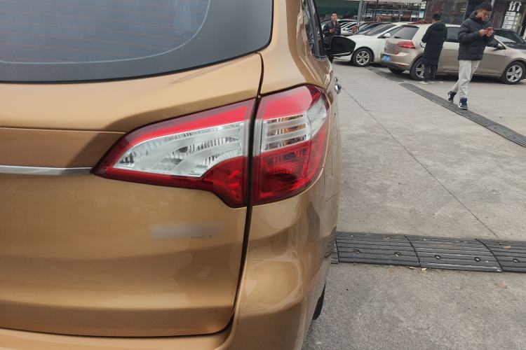Used Venucia T70 2015 2.0L Manual RuiXiang Edition Right Rear Taillight