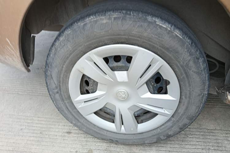 Used Venucia T70 2015 1.6L Manual Ruixing Edition Right Rear Wheel Hub
