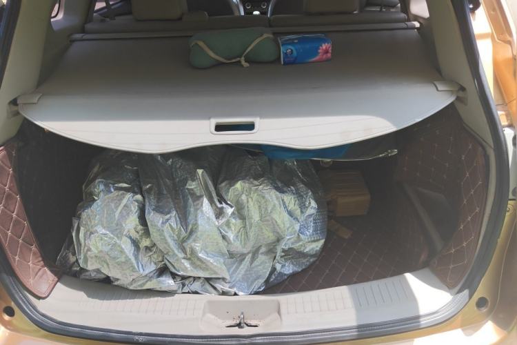 Used Venucia T70 2015 2.0L CVT Smart Edition Trunk