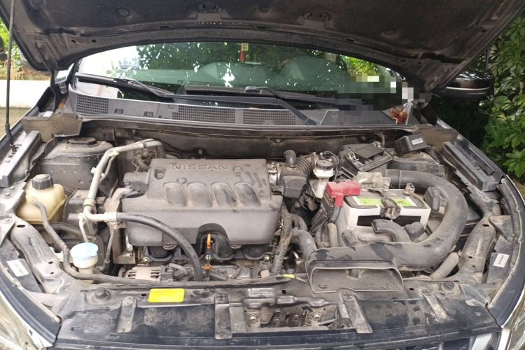 Used Venucia T70 2016 2.0L CVT Smart Choice Edition Engine Bay