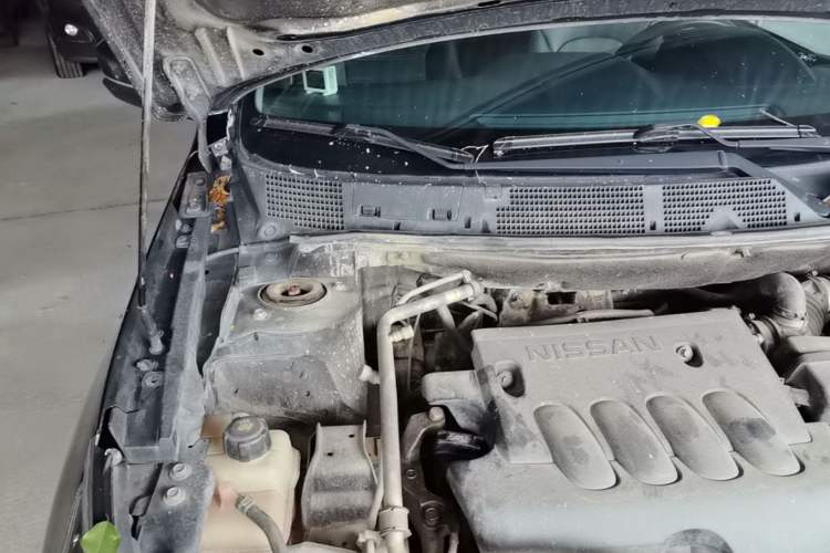 Used Venucia T70 2016 2.0L CVT Smart Choice Edition Engine Bay Right