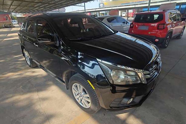 Used Venucia T70 2016 2.0L CVT Smart Choice Edition Exterior 1
